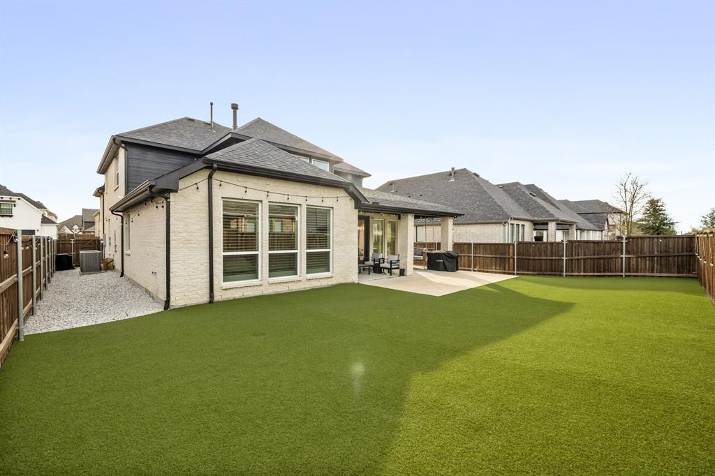 Star Trail Ph Six - Residential