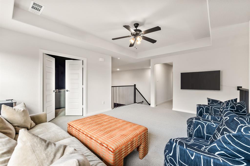 Star Trail Ph Six - Residential