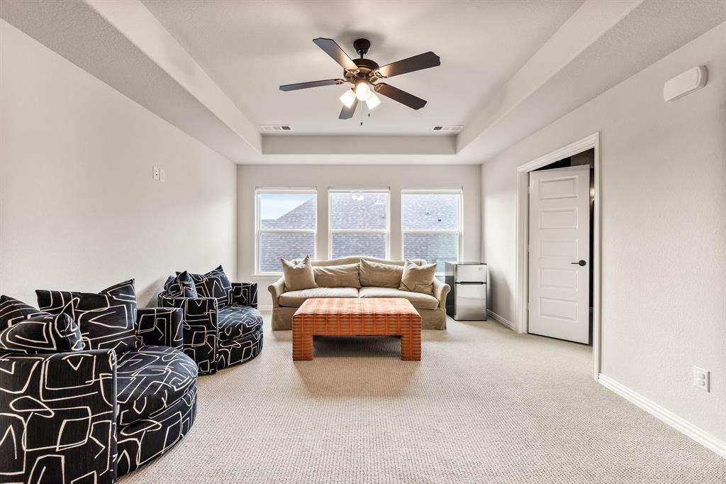 Star Trail Ph Six - Residential