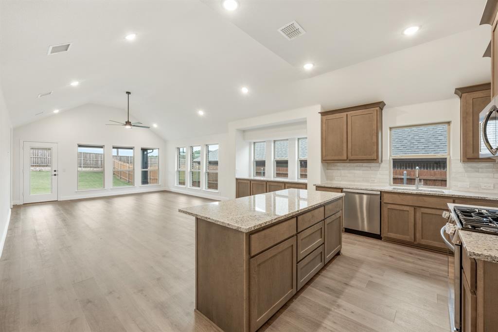 Country Lakes Classic 60 - Residential