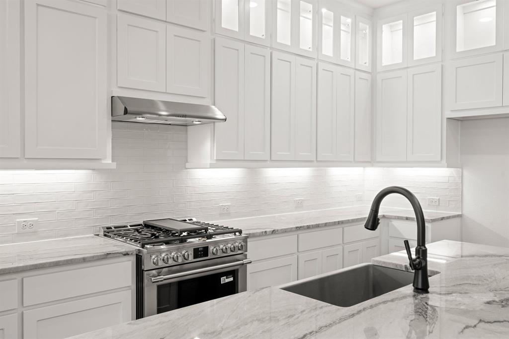 The Abbey at Mercer Crossing - Residential