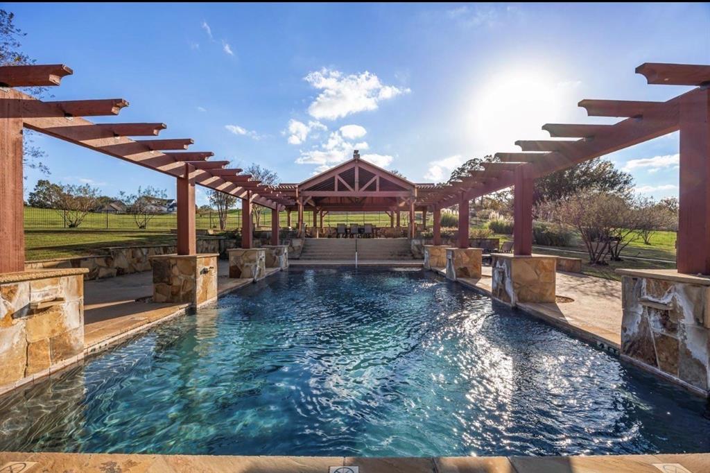 5310 Grand View Drive