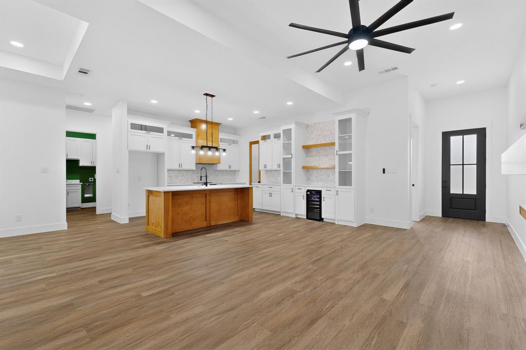 5310 Grand View Drive