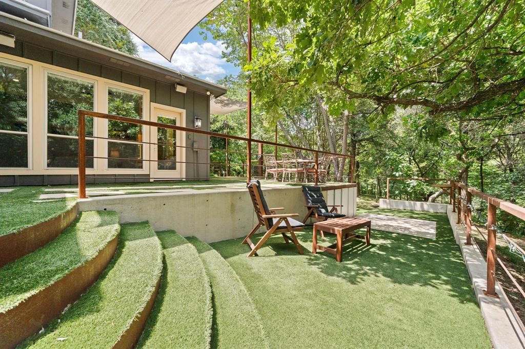 613 Armadillo Court