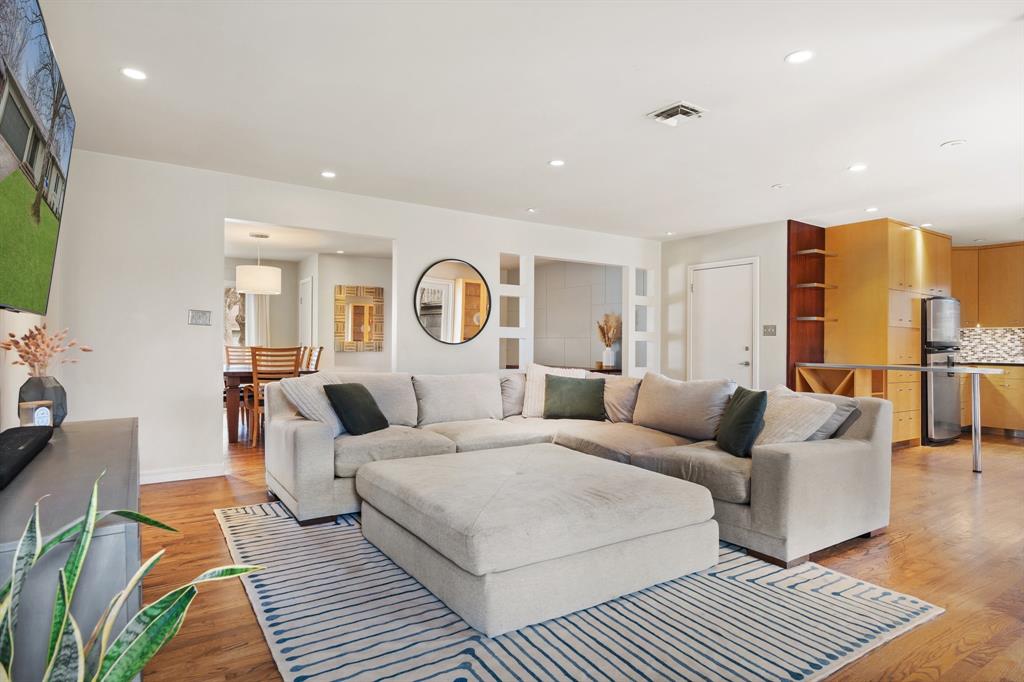 University Manor Add - Residential