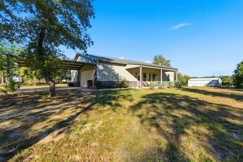 333 Loggins Trail