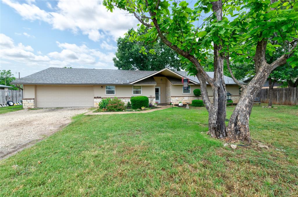 1033 Wolfe Road A