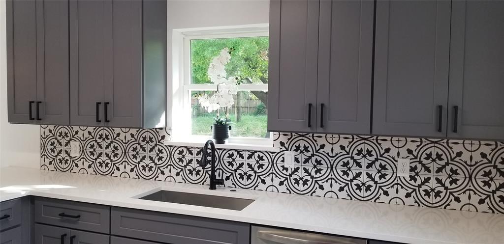 BURNETT ADDITION TO ALLEN (CAL), BLK 2, LOT 3 - Residential