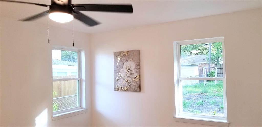 BURNETT ADDITION TO ALLEN (CAL), BLK 2, LOT 3 - Residential