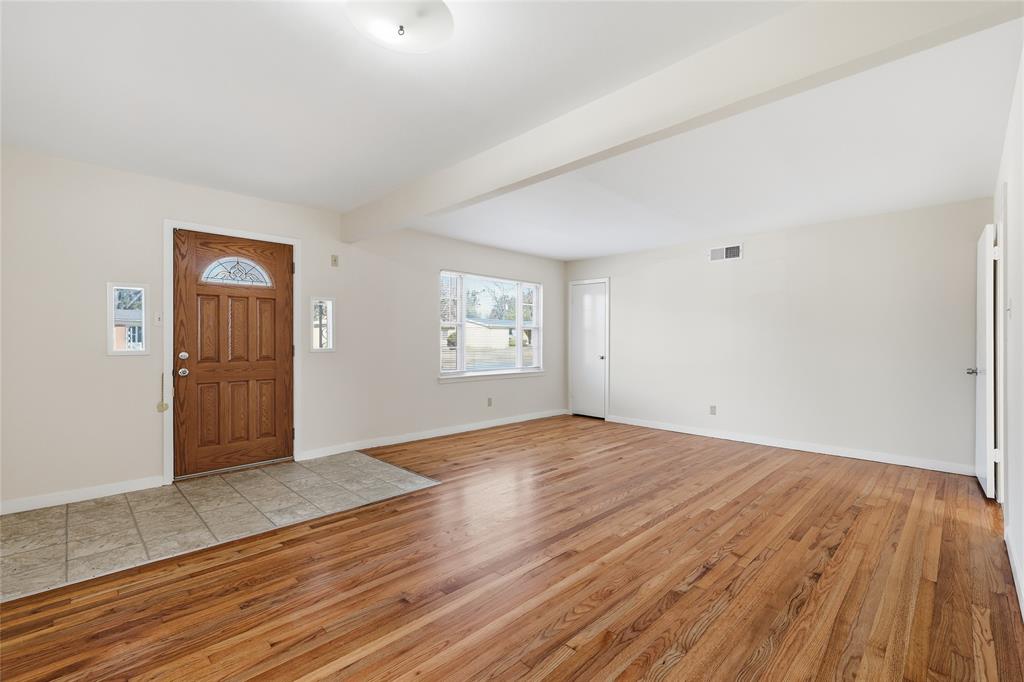 Country Club Park 02 - Residential Lease