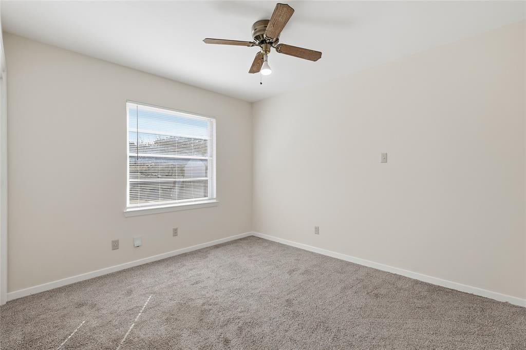 Country Club Park 02 - Residential Lease