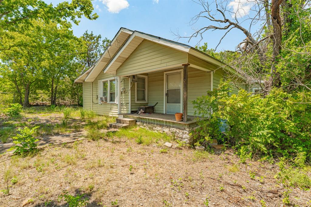 654 Private Road 1129