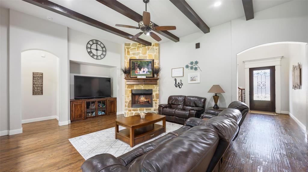 511 Oak Forest Court