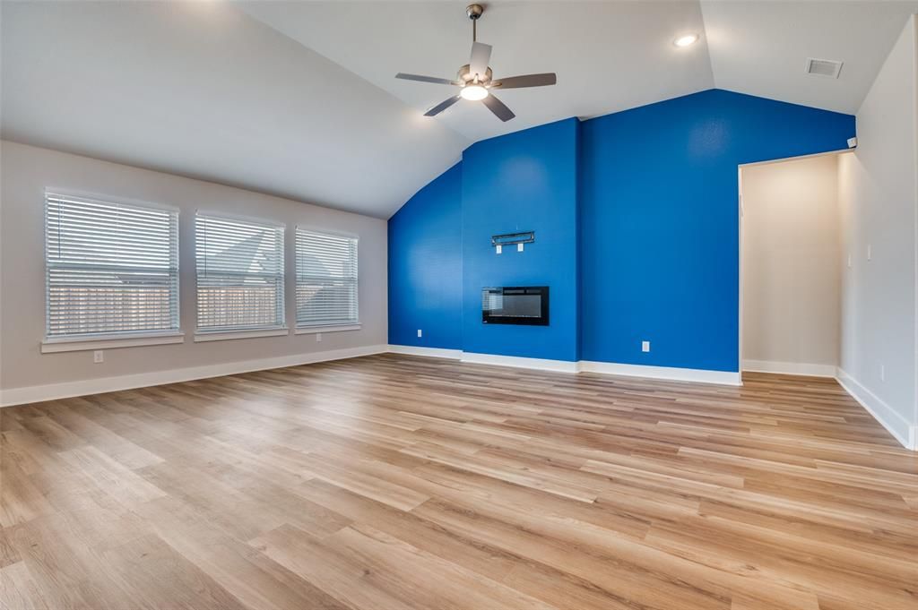 Photo of 237 Four Roses Drive, Waxahachie, TX 75165 (MLS # 21157738)