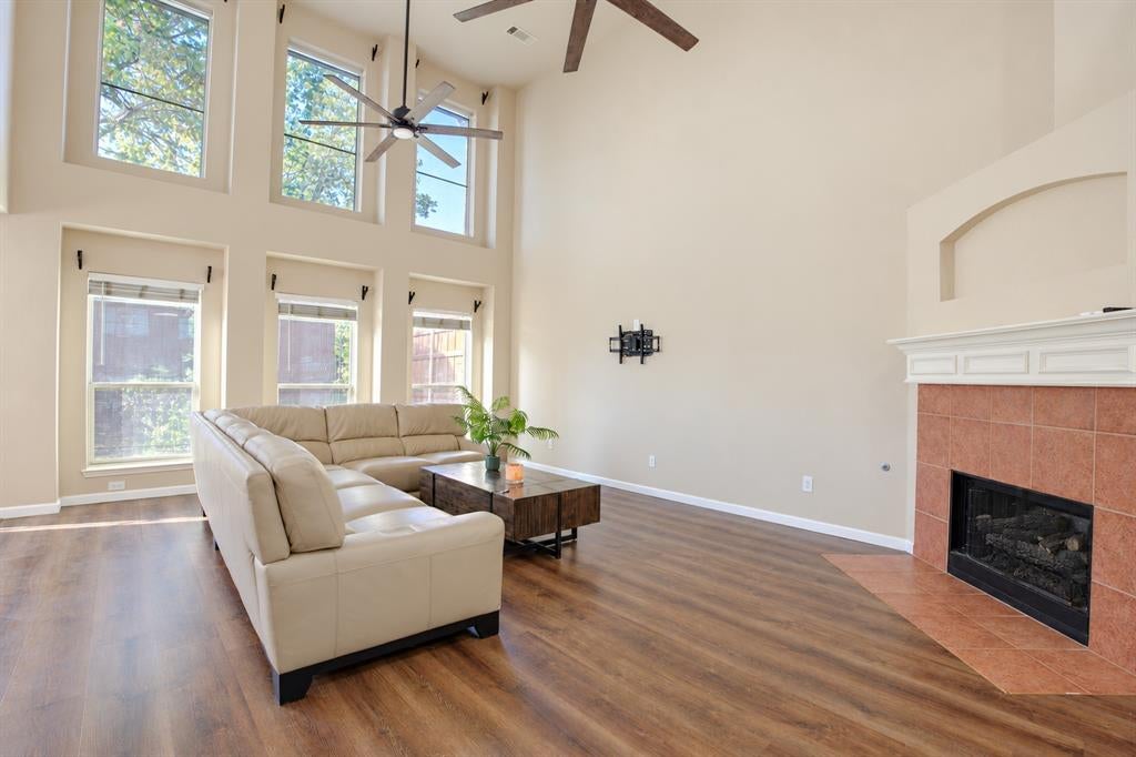 125 Lanshire Drive
