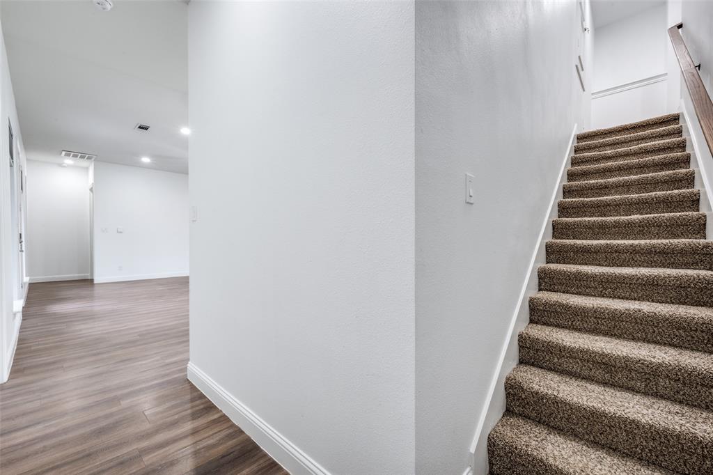 Roanoke Hills - Residential