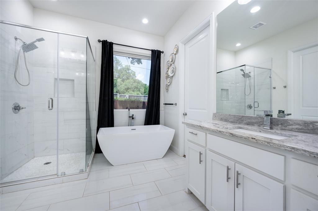 Roanoke Hills - Residential