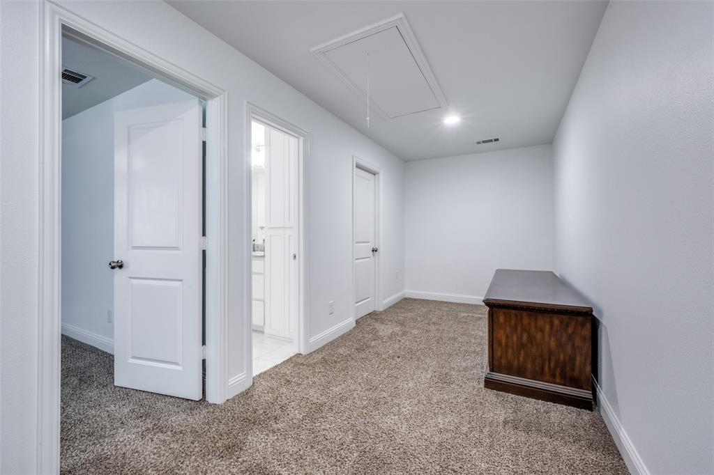 Roanoke Hills - Residential