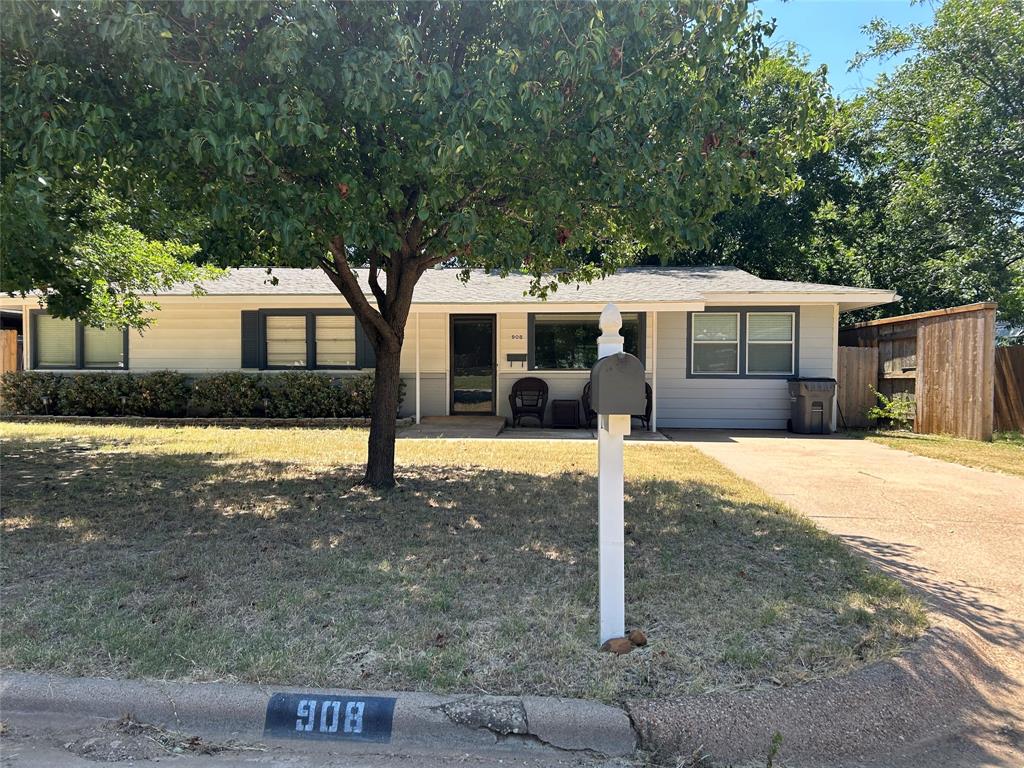 908 Fairview Street