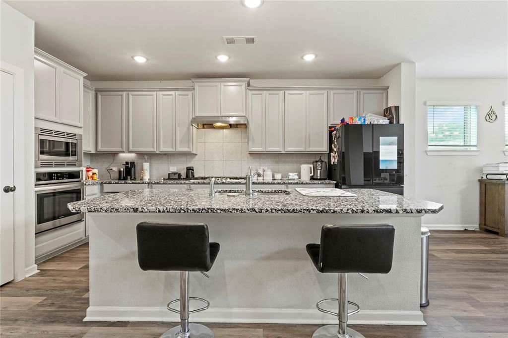 Meadowbrook Place - Residential