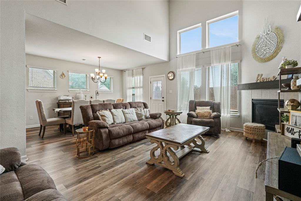 Meadowbrook Place - Residential