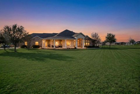 Photo of 2279 Big Sky Trail, Ponder, TX 76259 (MLS # 21193886)