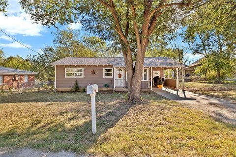 506 Chilton Street Weatherford TX 76086