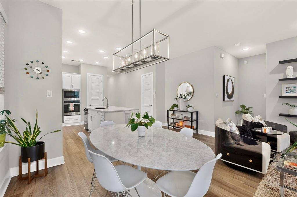 3432 Rosebud Park Lane