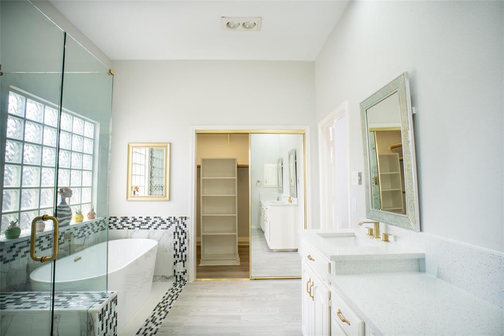 1806 Frosted Hill Drive