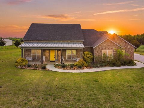 Photo of 4299 County Road 1098, Celeste, TX 75423 (MLS # 21235842)