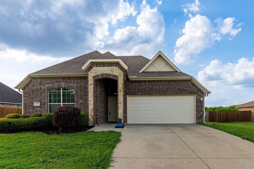 Photo of 3007 Whitetail Circle, Forney, TX 75126 (MLS # 21242994)