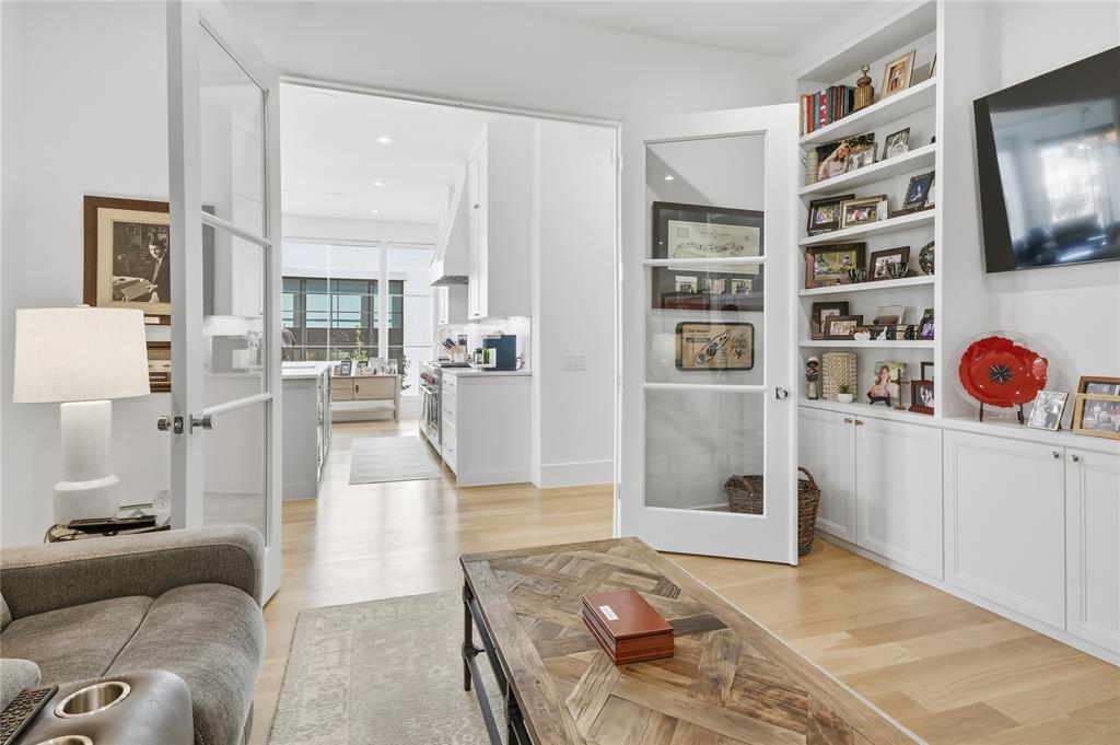 Residences Condos Bldg 1 - Residential