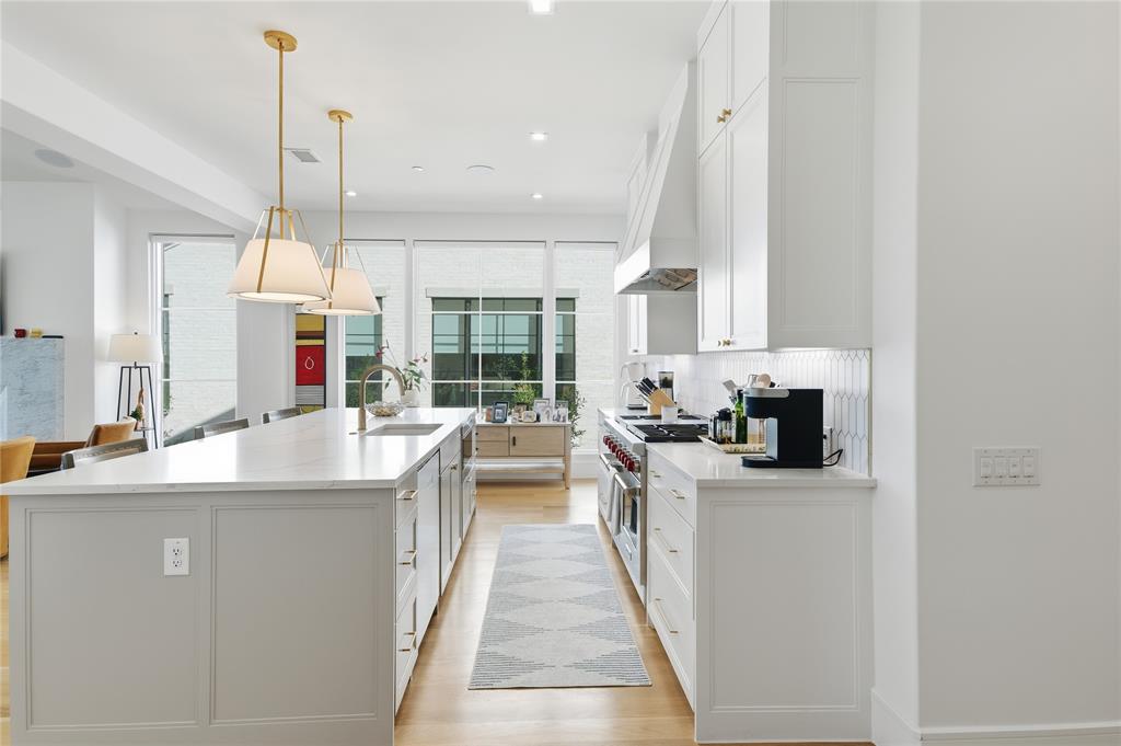 Residences Condos Bldg 1 - Residential