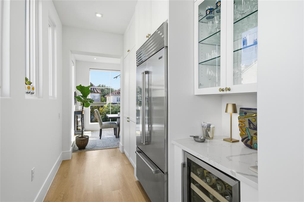 Residences Condos Bldg 1 - Residential