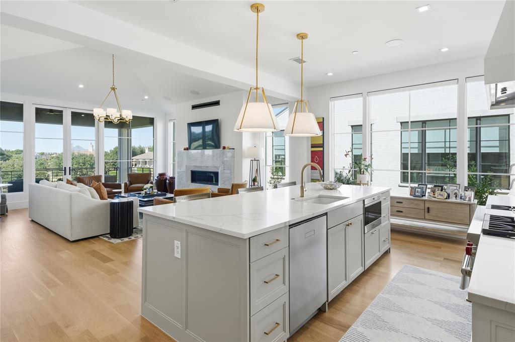 Residences Condos Bldg 1 - Residential