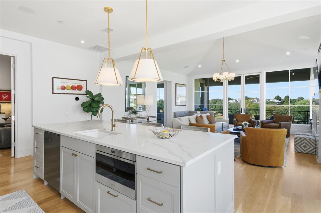 Residences Condos Bldg 1 - Residential