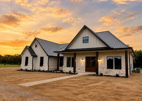 Photo of 706 CR 2505, Bonham, TX 75418 (MLS # 21286359)