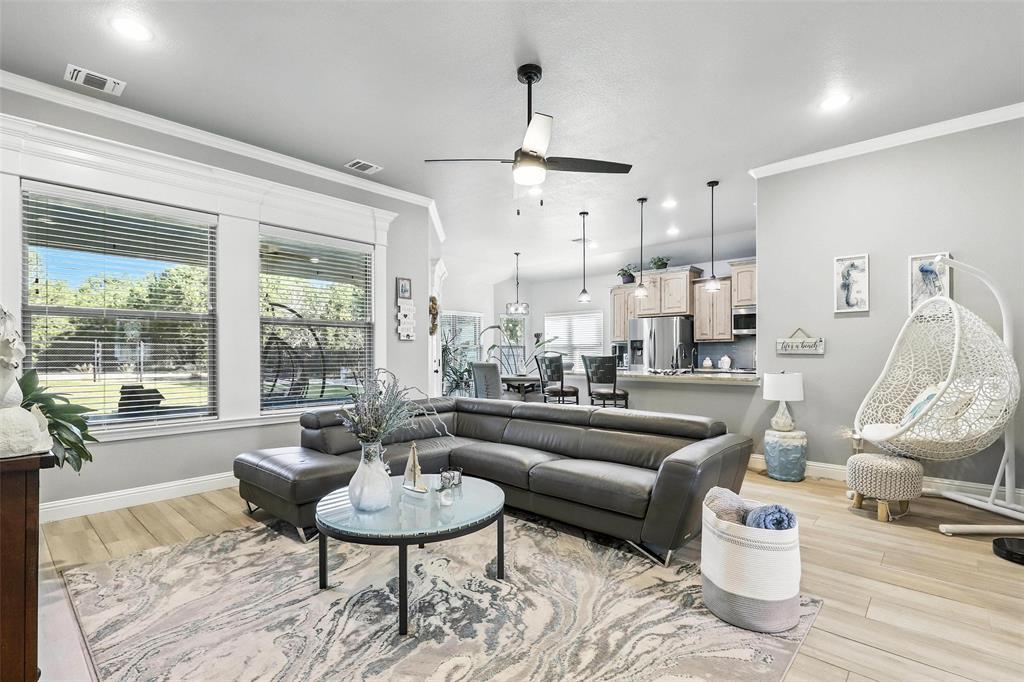 2810 Catfish Court