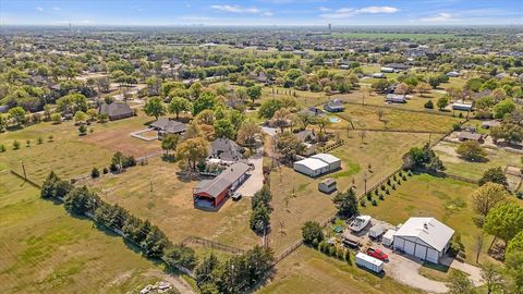 6 Park Lane Lucas TX 75002