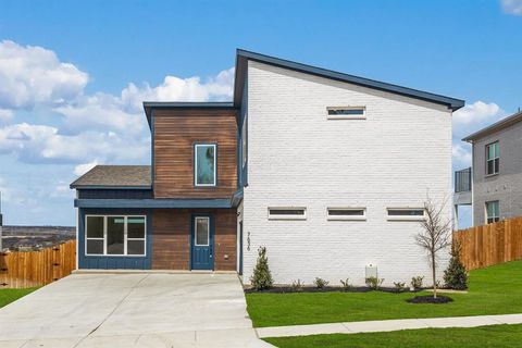 Photo of 7636 Trailridge Drive, Fort Worth, TX 76179 (MLS # 21244860)