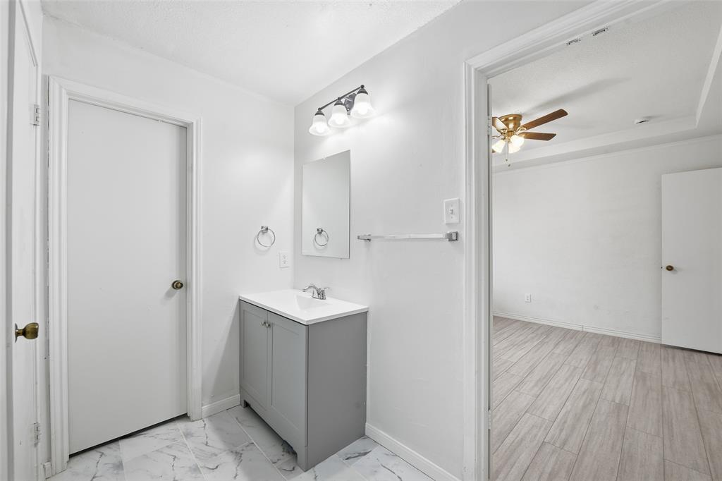 Lewisville Valley - Residential Lease