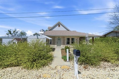 118 W Heath Street Hico TX 76457