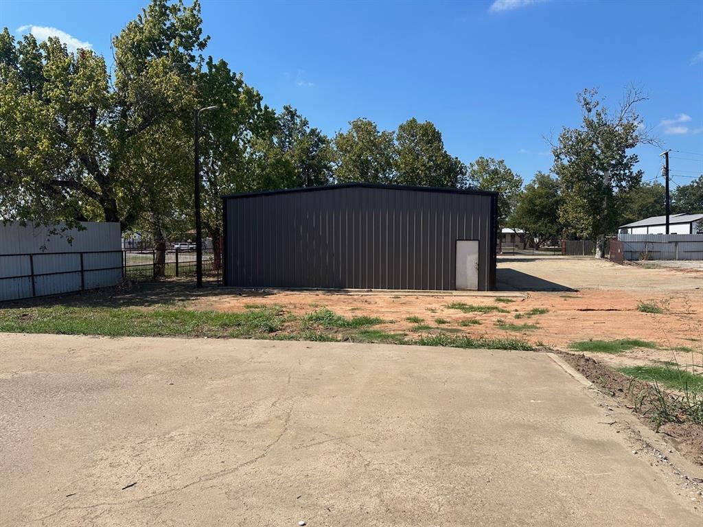 Barton - Commercial Sale