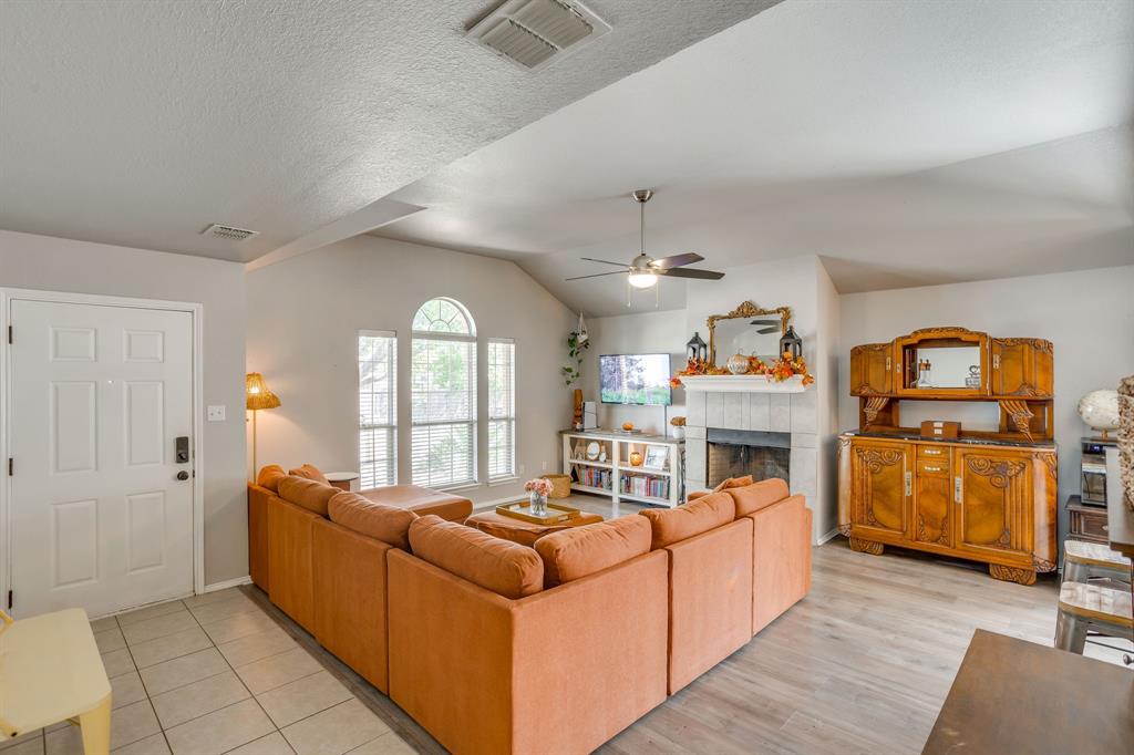 4002 Sapphire Lane
