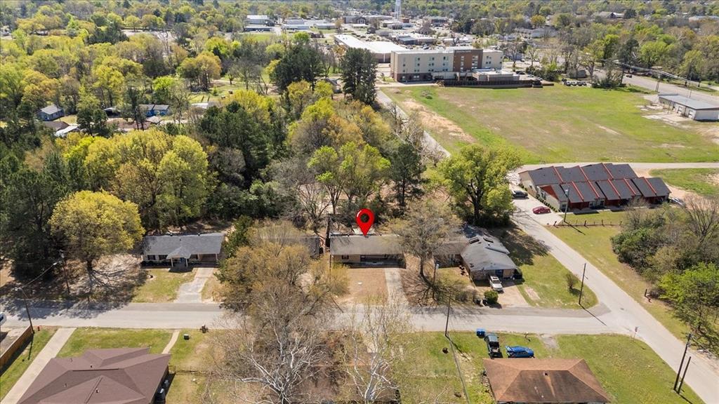 M FALVEL - Residential