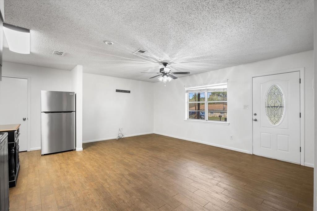 M FALVEL - Residential