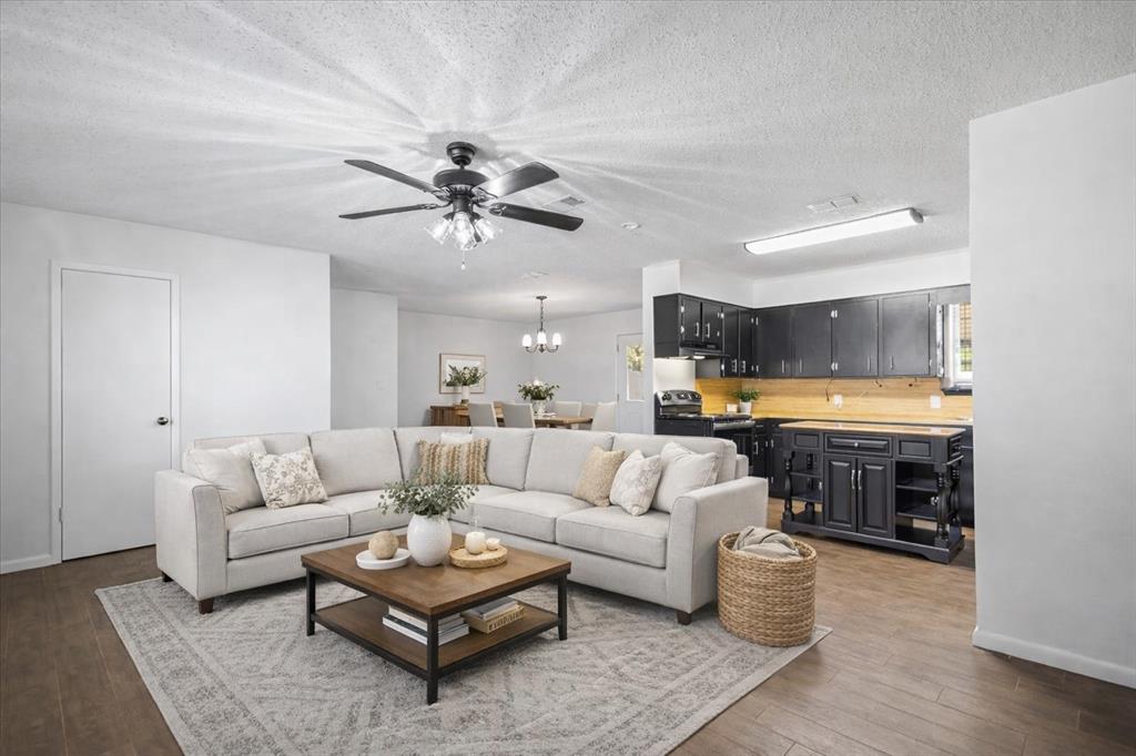 M FALVEL - Residential