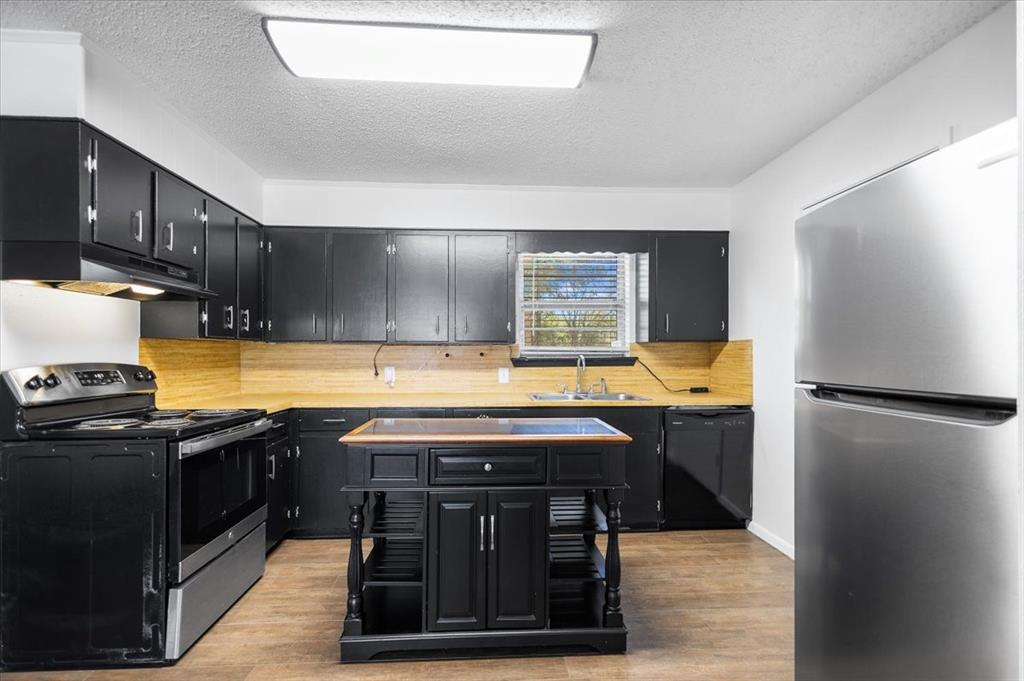 M FALVEL - Residential