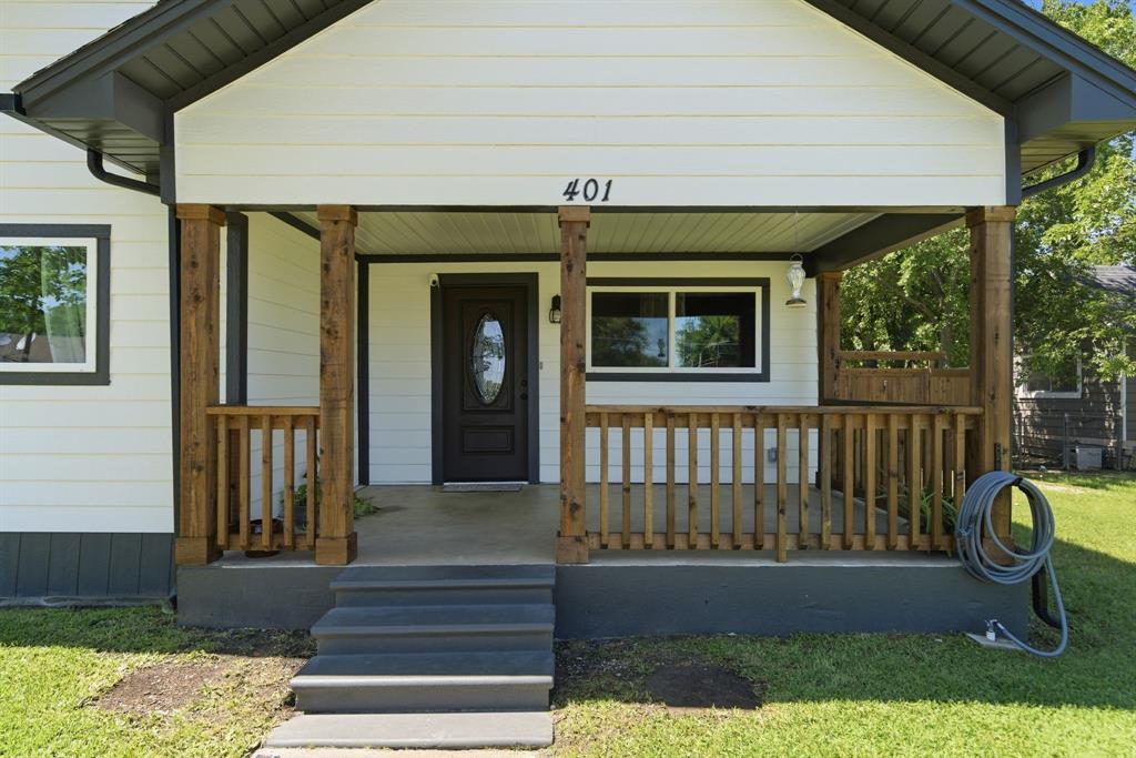 401 W Mesquite Street