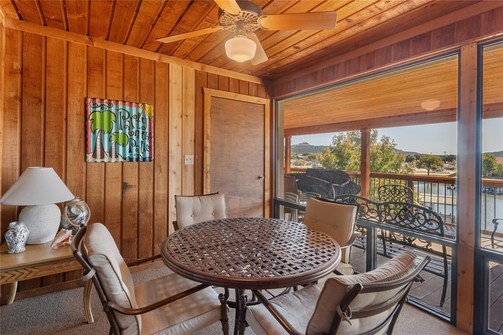 Willows Condos Park La - Residential